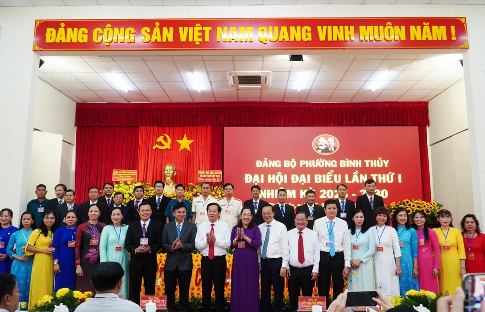 Đại hội Đảng bộ các cấp: Dân chủ, trách nhiệm, khí thế mới - Ảnh 3.