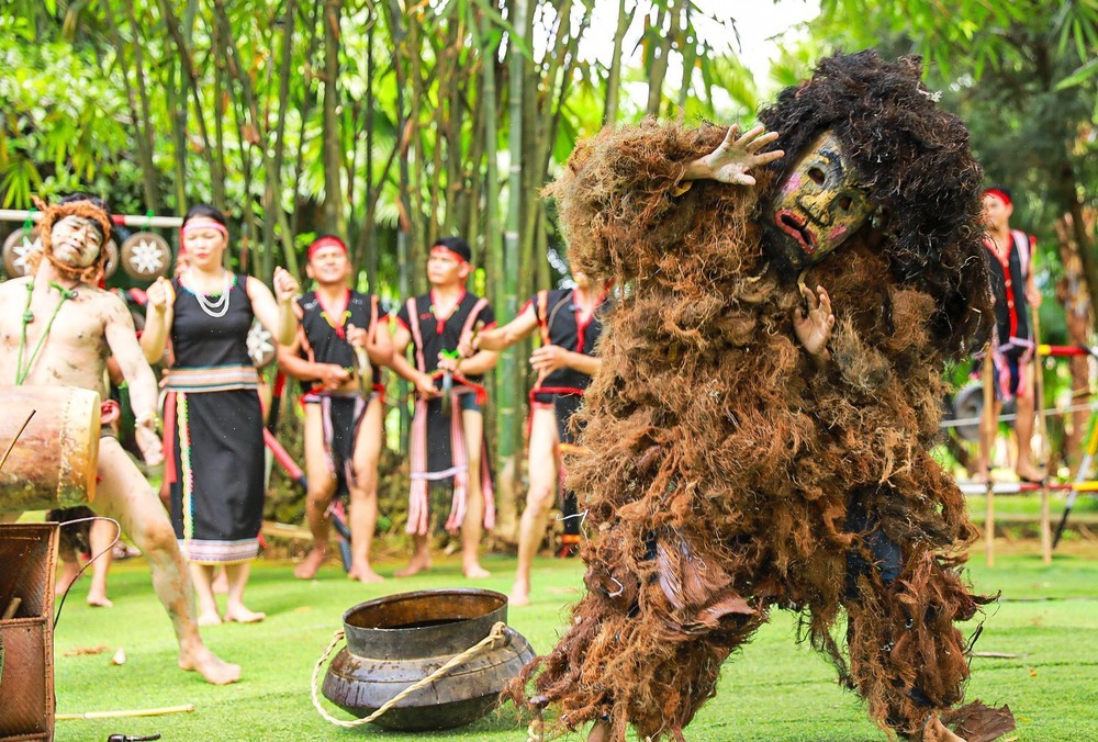 Tái hiện Lễ cúng giọt nước của đồng bào Ba Na, tỉnh Gia Lai - Ảnh 6.