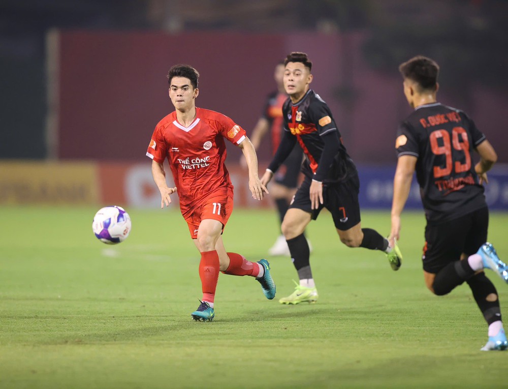 HLV Popov: 'Thể Công Viettel có hàng phòng ngự tốt nhất V-League' - Ảnh 1.