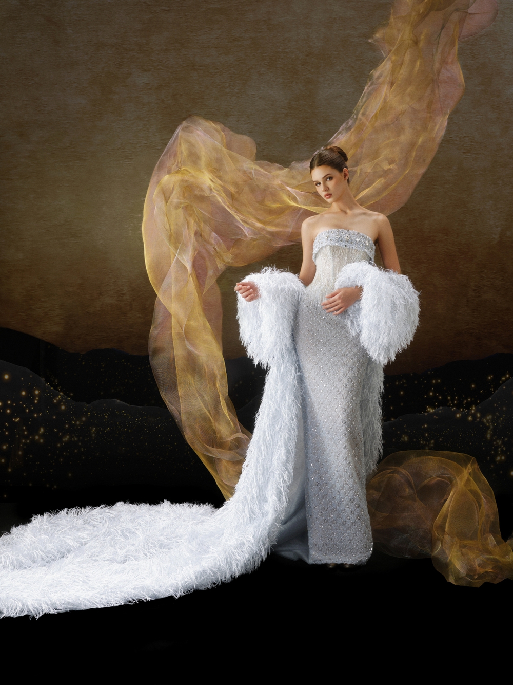 Linh Nga Couture giới thiệu BST &quot;Hồn Đất - Mạch Rồng&quot; tại Paris Fashion Week - Ảnh 5.