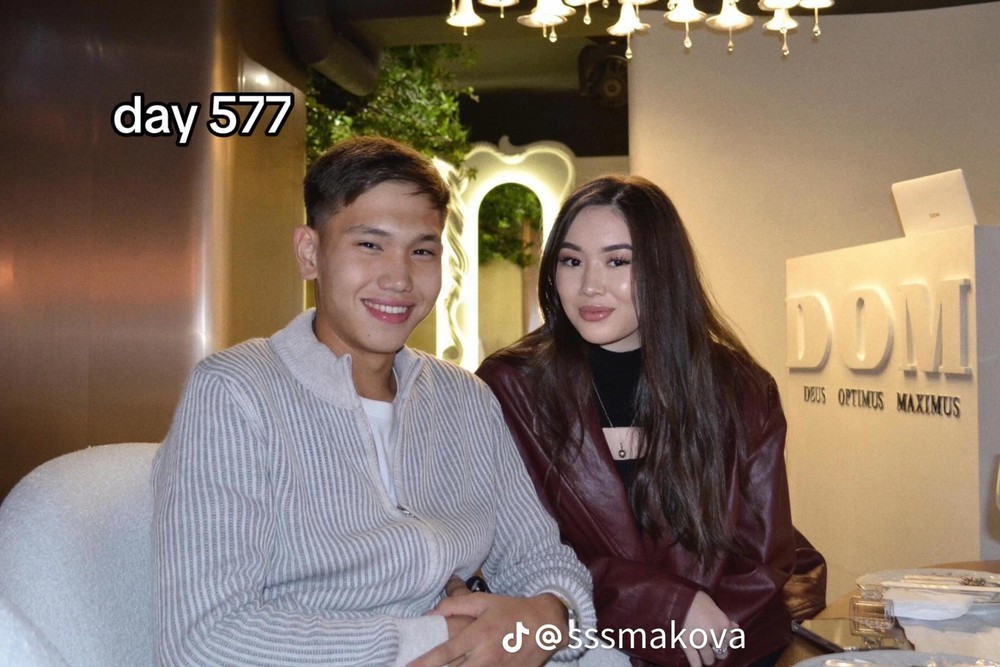Thủ môn 18 tuổi tỏa sáng trước Real Madrid, gây sốt mạng xã hội vì có mẹ xinh đẹp như thiếu nữ - Ảnh 4.