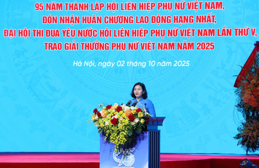 Tổng Bí thư Tô Lâm dự Lễ kỷ niệm 95 năm ngày thành lập Hội Liên hiệp Phụ nữ Việt Nam - Ảnh 7.