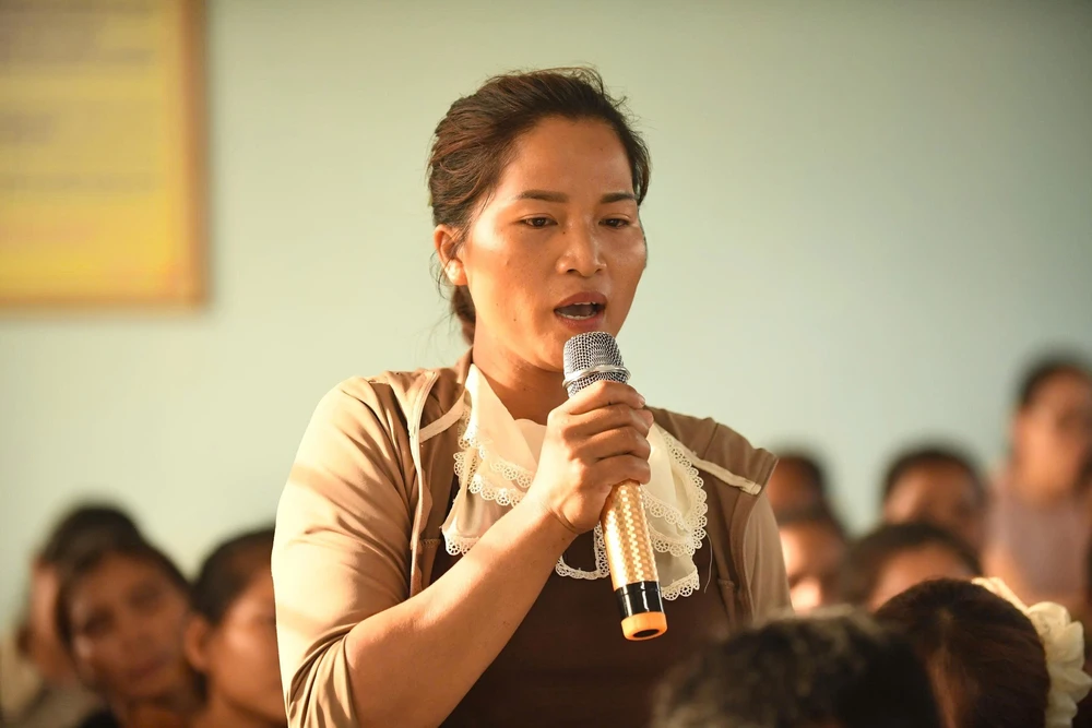 Tạm đình chỉ Phó Hiệu trưởng có hành vi gây bức xúc sau vụ học sinh nhập viện nghi do ngộ độc - Ảnh 3.