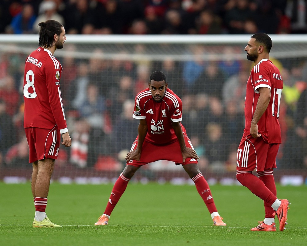 Hàng thủ mới là điểm yếu chết người của Liverpool mùa này - Ảnh 1.