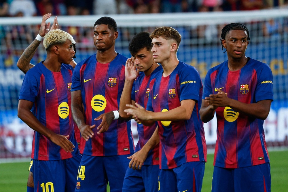 Champions League, 23h45 ngày 21/10, sân Montjuic, Barca – Olympiacos: Những khó khăn của Hansi Flick - Ảnh 1.