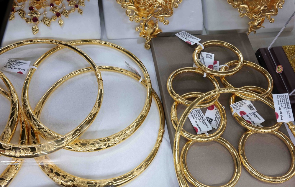 Giá vàng miếng sáng 20/10 giữ mức 151 triệu đồng/lượng - Ảnh 1.
