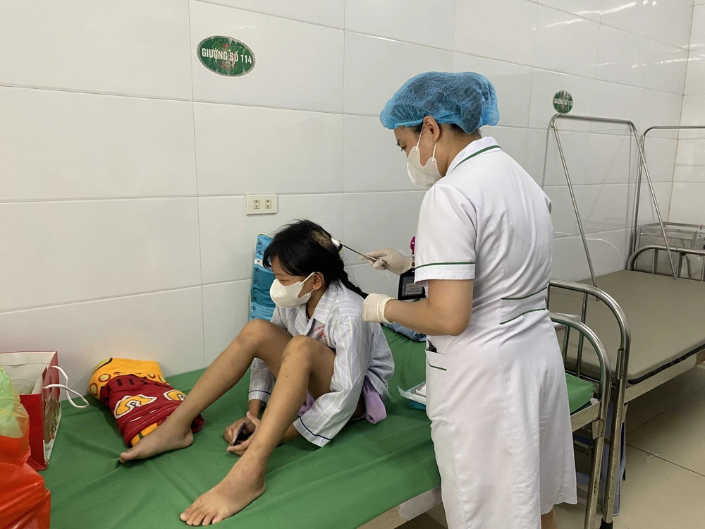 Cần xử lý thích đáng hành vi bạo hành trẻ em - Ảnh 5.