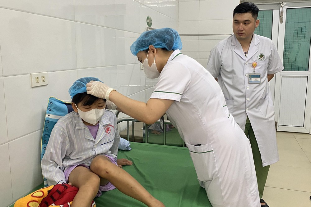 Cần xử lý thích đáng hành vi bạo hành trẻ em - Ảnh 4.