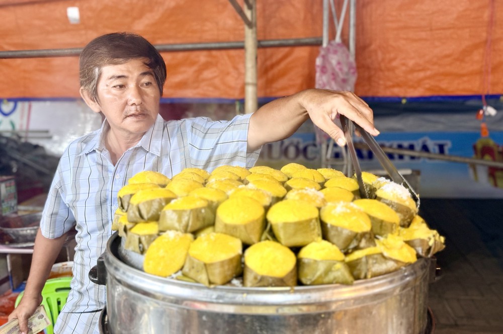 Ngày hội bánh dân gian Nam Bộ “Hương sắc An Giang” - Ảnh 3. Ngày hội bánh dân gian Nam Bộ “Hương sắc An Giang” - Ảnh 3.