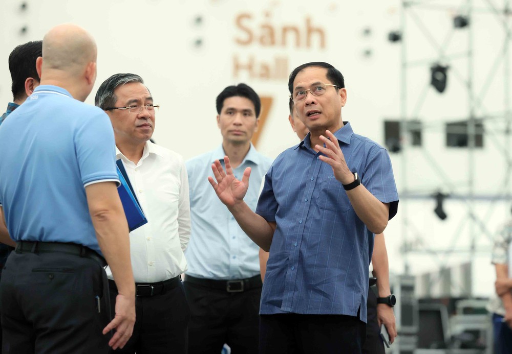Ban chỉ đạo Hội chợ Mùa Thu 2025 kêu gọi ủng hộ đồng bào bị ảnh hưởng lũ lụt - Ảnh 1.