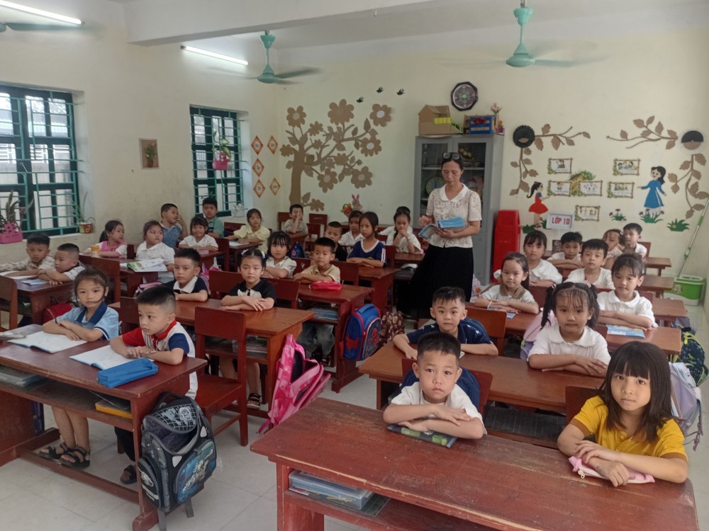 Linh hoạt tận dụng trụ sở dôi dư để khắc phục thiếu phòng học - Ảnh 4.
