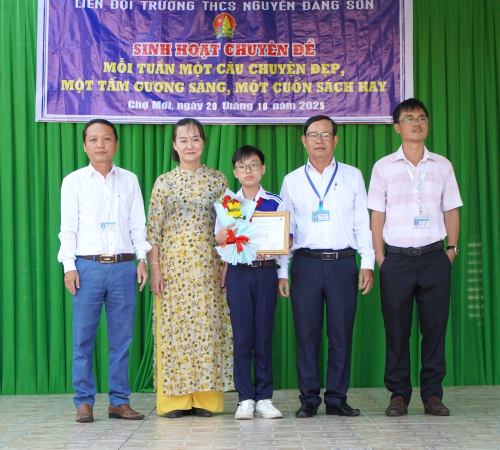 Một bé 7 tuổi vừa thắng giải Kể chuyện sách thiếu nhi  - Ảnh 3.