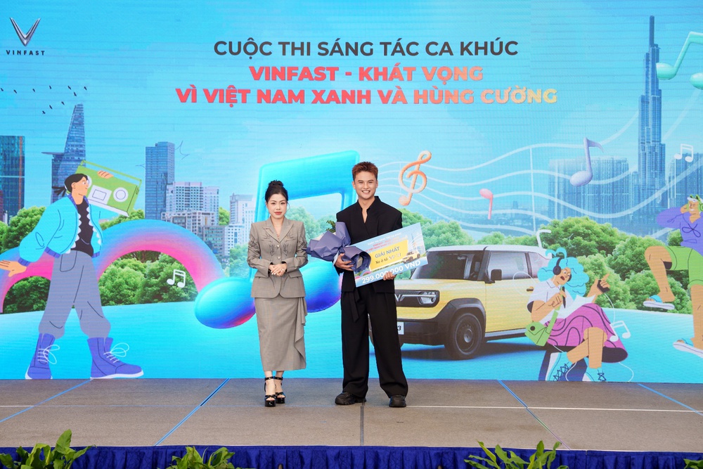 VinFast trao giải cuộc thi sáng tác ca khúc: Khi âm nhạc hòa nhịp cùng khát vọng Việt - Ảnh 2.