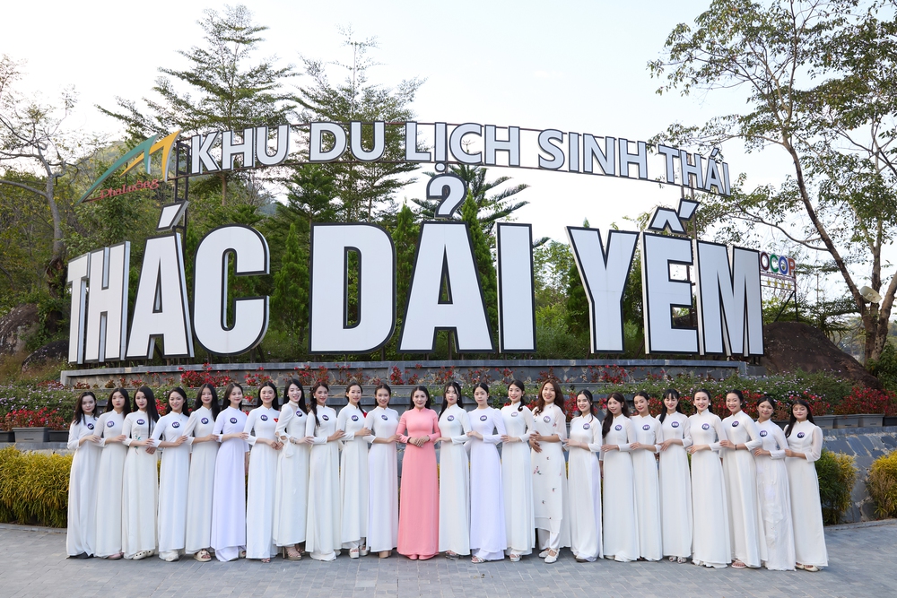 Top 30 Hoa hậu Du lịch Dân tộc Việt Nam khám phá văn hoá Mộc Châu - Ảnh 3. Top 30 Hoa hậu Du lịch Dân tộc Việt Nam khám phá văn hoá Mộc Châu - Ảnh 3.