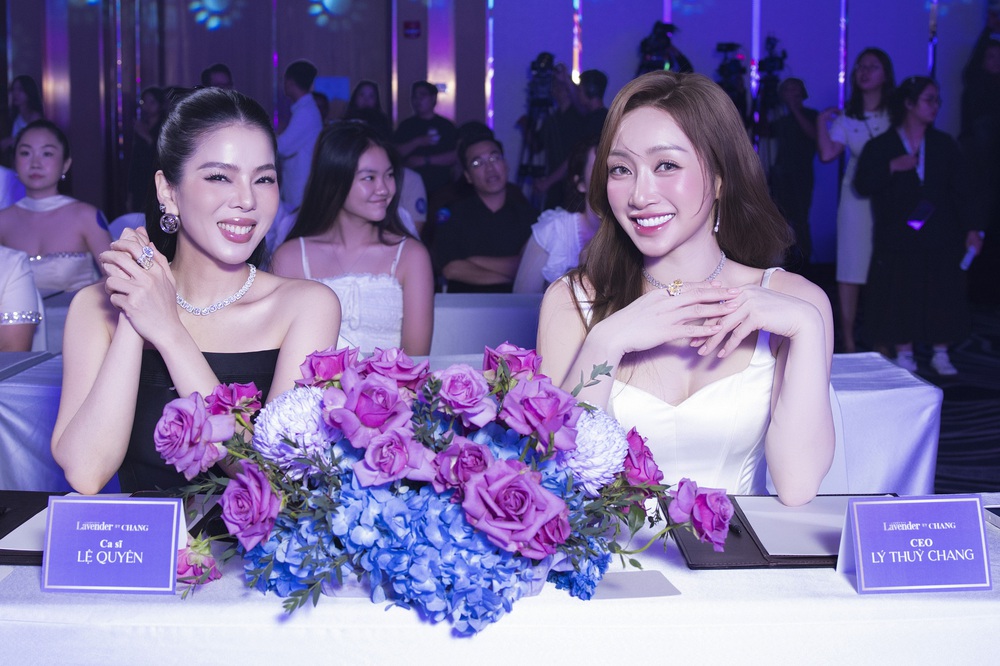 Nhã Phương mang thai 5 tháng vẫn rạng rỡ ở sự kiện làm đẹp - Ảnh 5.