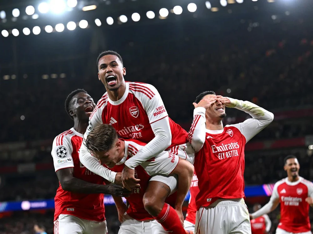 Champions League -Arsenal thắng trận thứ 3 liên tiếp: Khi Arsenal làm gì cũng siêu - Ảnh 1.