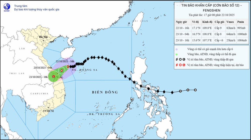 Xuất hiện áp thấp nhiệt đới gần Biển Đông - Bão số 12 giảm cấp - Ảnh 1.