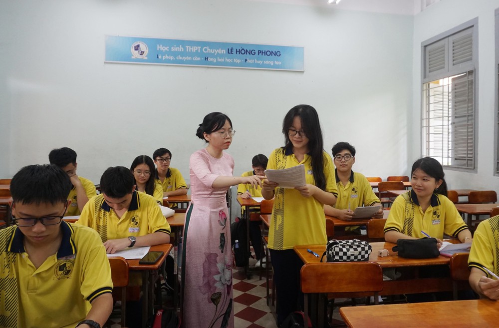 Kỳ họp thứ 10, Quốc hội khóa XV: Hoàn thiện hệ thống pháp luật, xây dựng nền giáo dục Việt Nam mở, thực học, thực nghiệp - Ảnh 3.