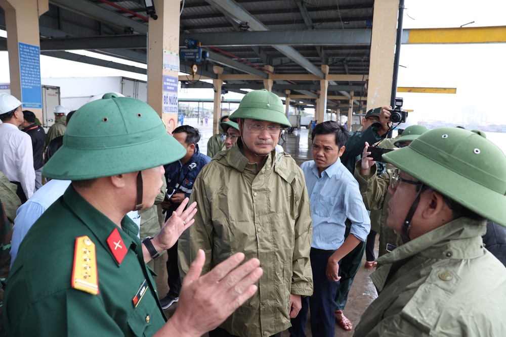 Bão số 12: Bí thư Thành ủy Đà Nẵng yêu cầu tuyệt đối không chủ quan, lơ là - Ảnh 1.