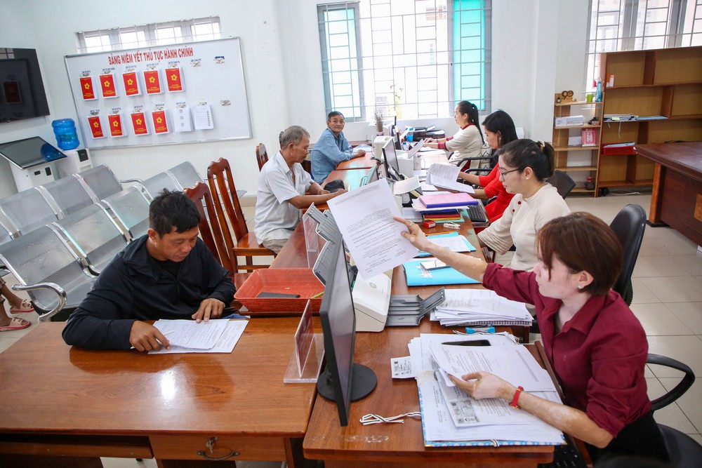 Thủ tướng chỉ đạo rà soát, cắt giảm, đơn giản hóa thủ tục hành chính dựa trên dữ liệu - Ảnh 2.