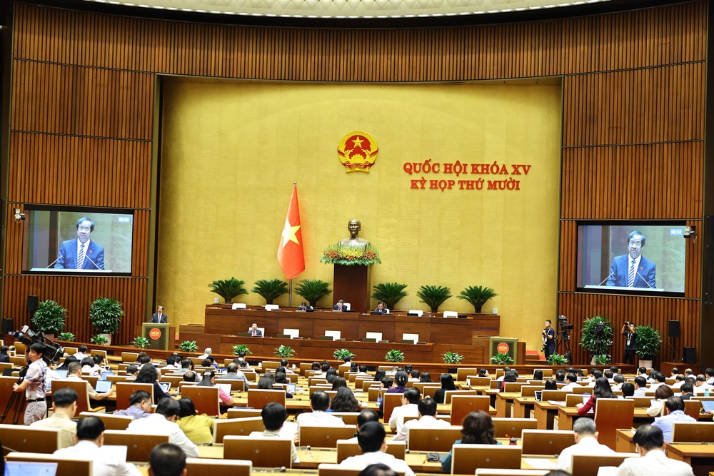 Kỳ họp thứ 10, Quốc hội khóa XV: Hoàn thiện hệ thống pháp luật, xây dựng nền giáo dục Việt Nam mở, thực học, thực nghiệp - Ảnh 2.