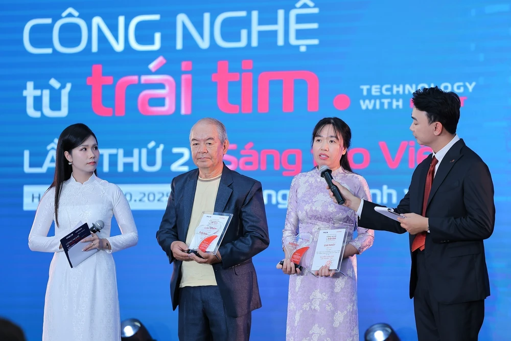 Giải &quot;Công nghệ từ trái tim&quot; 2025: Ba tác phẩm vàng chạm đến cảm xúc - Ảnh 4.