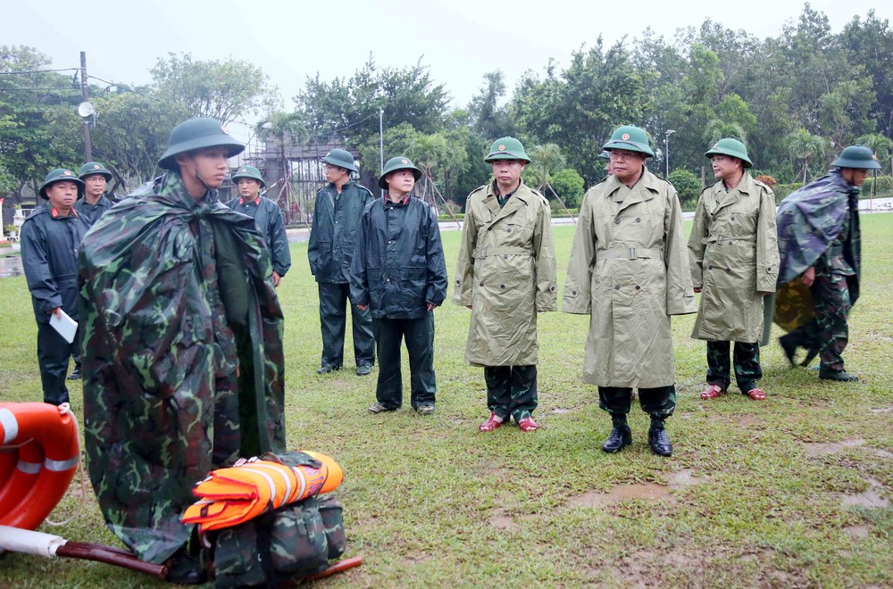 Bão số 12: Quảng Trị đề phòng mưa to gây ngập lụt và sạt lở đất đá - Ảnh 1.