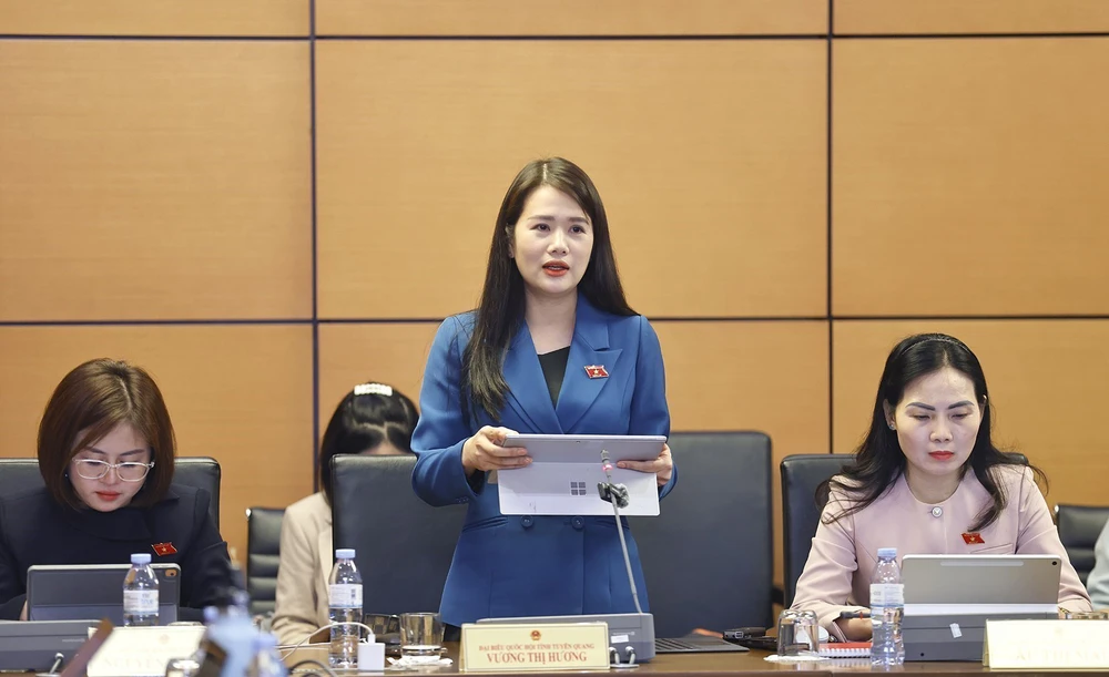Kỳ họp thứ 10, Quốc hội khóa XIV: Hướng đến xây dựng nền báo chí cách mạng, chuyên nghiệp, nhân văn, hiện đại - Ảnh 2.