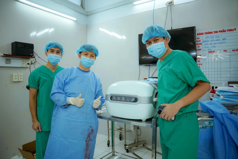 Ghép tạng của một phụ nữ bị chết não do tai nạn giao thông để cứu 5 bệnh nhân - Ảnh 3.