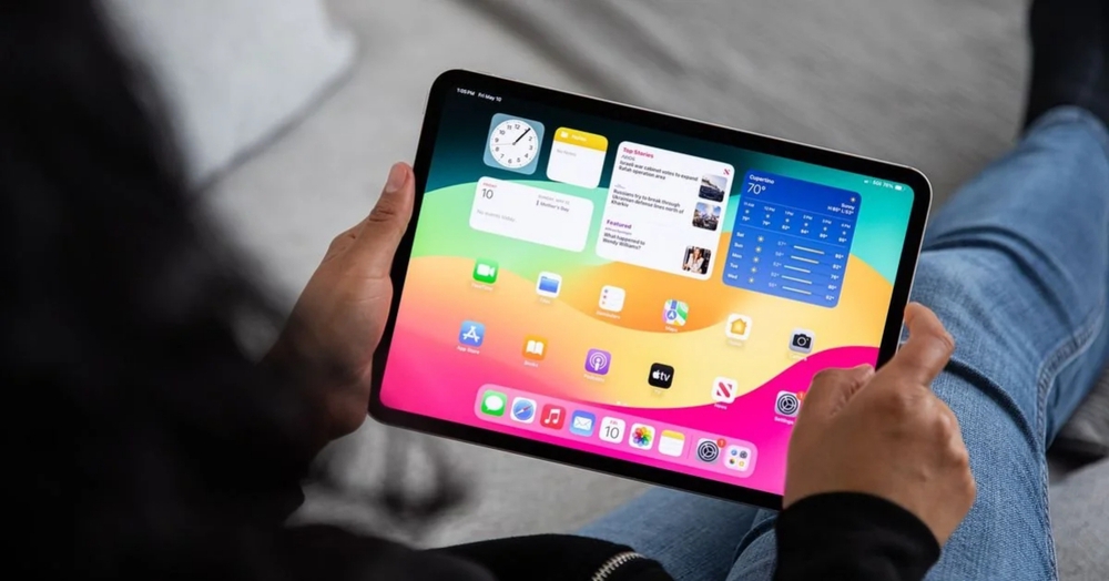 Apple đang phát triển iPad 18 inch có thể gập lại - Ảnh 2.