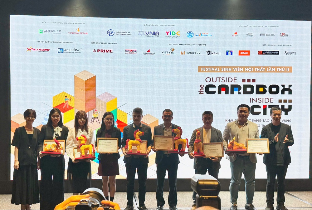 LIÊN HOAN SINH VIÊN NỘI THẤT LẦN THỨ II: KHAI PHÁ CHẤT SÁNG TẠO VÀ BỀN VỮNG TRONG THIẾT KẾ NỘI THẤT - Ảnh 2. LIÊN HOAN SINH VIÊN NỘI THẤT LẦN THỨ II: KHAI PHÁ CHẤT SÁNG TẠO VÀ BỀN VỮNG TRONG THIẾT KẾ NỘI THẤT - Ảnh 2.