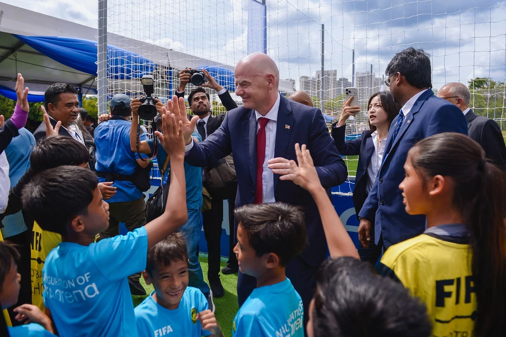 Bóng đá Malaysia hưởng lợi nhờ FIFA với dự án 400 tỷ - Ảnh 2. Bóng đá Malaysia hưởng lợi nhờ FIFA với dự án 400 tỷ - Ảnh 2.