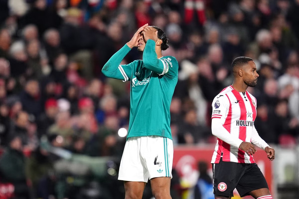 Liverpool: Nhà vô địch đang hết phép - Ảnh 1. Liverpool: Nhà vô địch đang hết phép - Ảnh 1.