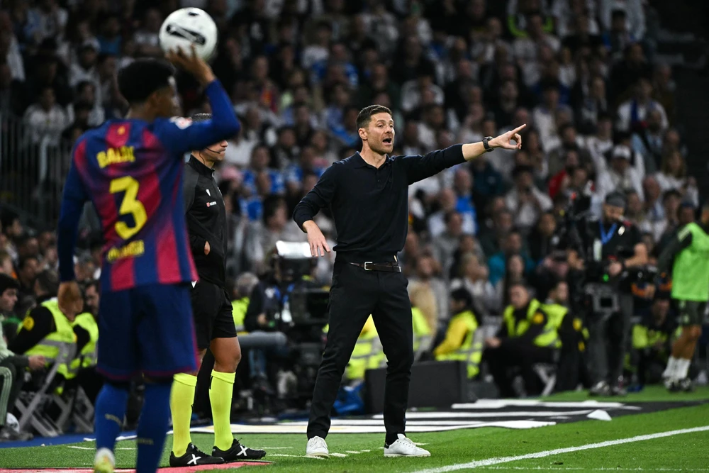 Xabi Alonso lên tiếng về Vinicius và Yamal sau chiến thắng của Real Madrid - Ảnh 1. Xabi Alonso lên tiếng về Vinicius và Yamal sau chiến thắng của Real Madrid - Ảnh 1.