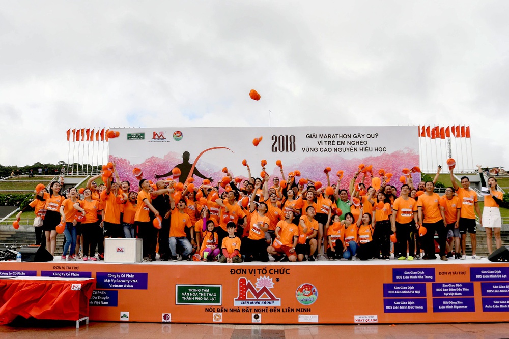 Marathon Liên Minh mở rộng 2025: “Mỗi bước chân - Một ước mơ” - Ảnh 5. Marathon Liên Minh mở rộng 2025: “Mỗi bước chân - Một ước mơ” - Ảnh 5.