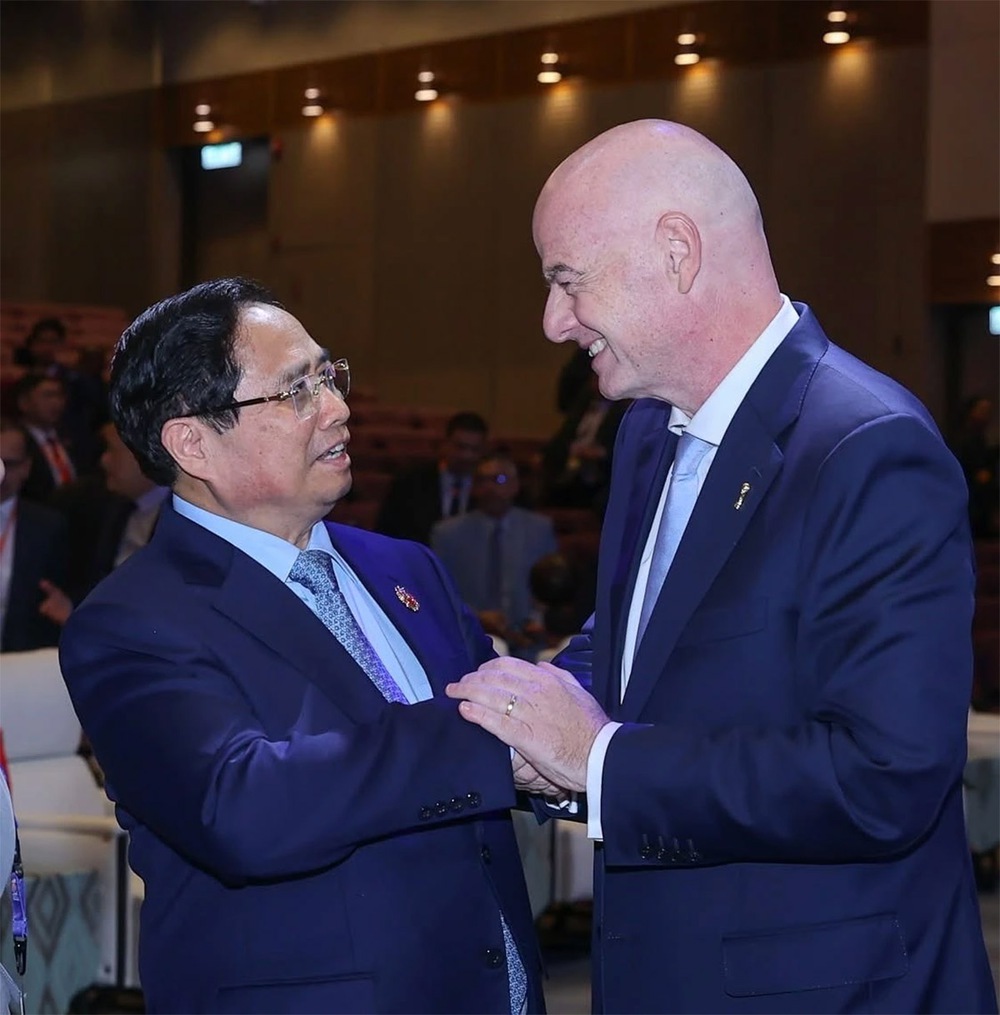 Chủ tịch FIFA muốn xây dựng Học viện Bóng đá FIFA tại Việt Nam - Ảnh 1. Chủ tịch FIFA muốn xây dựng Học viện Bóng đá FIFA tại Việt Nam - Ảnh 1.