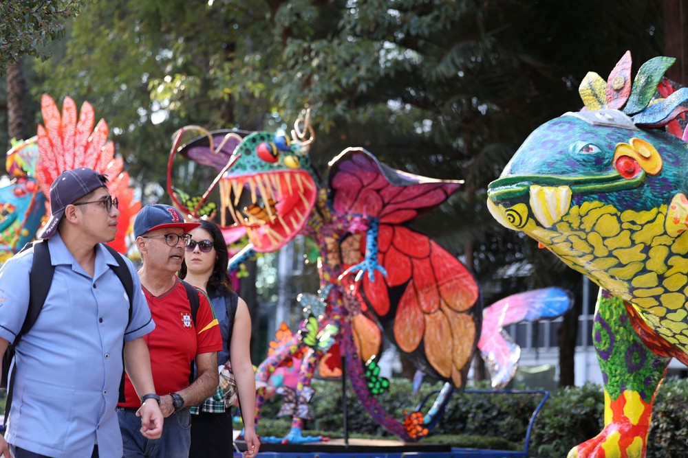 Sắc màu mộng mị của Alebrijes trên đại lộ Paseo de Reforma - Ảnh 6. Sắc màu mộng mị của Alebrijes trên đại lộ Paseo de Reforma - Ảnh 6.