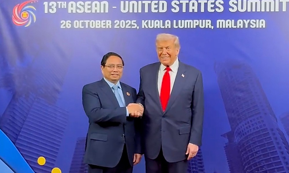 Công bố tuyên bố chung Việt Nam - Hoa Kỳ về khuôn khổ Hiệp định Thương mại đối ứng công bằng và cân bằng - Ảnh 1. Công bố tuyên bố chung Việt Nam - Hoa Kỳ về khuôn khổ Hiệp định Thương mại đối ứng công bằng và cân bằng - Ảnh 1.