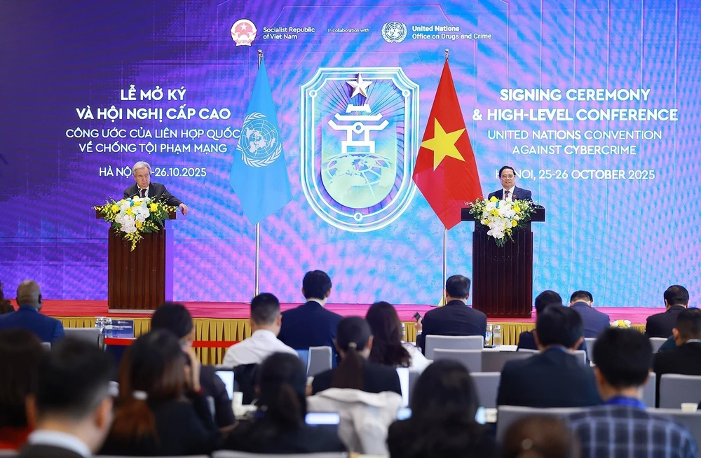 Truyền thông quốc tế đưa tin đậm nét về lễ ký Công ước Hà Nội - Ảnh 1. Truyền thông quốc tế đưa tin đậm nét về lễ ký Công ước Hà Nội - Ảnh 1.