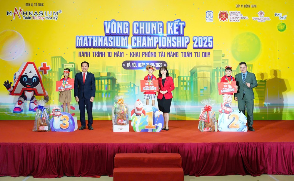 Vinh danh 18 tài năng tại Chung kết phía Bắc cuộc thi Toán tư duy - Ảnh 2. Vinh danh 18 tài năng tại Chung kết phía Bắc cuộc thi Toán tư duy - Ảnh 2.