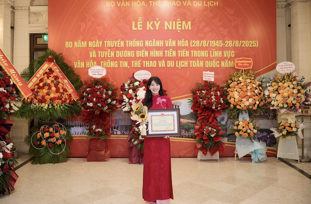 Profile đáng nể của các nữ MC 'Đường lên đỉnh Olympia' trong hành trình 25 năm - Ảnh 13. Profile đáng nể của các nữ MC 'Đường lên đỉnh Olympia' trong hành trình 25 năm - Ảnh 13.