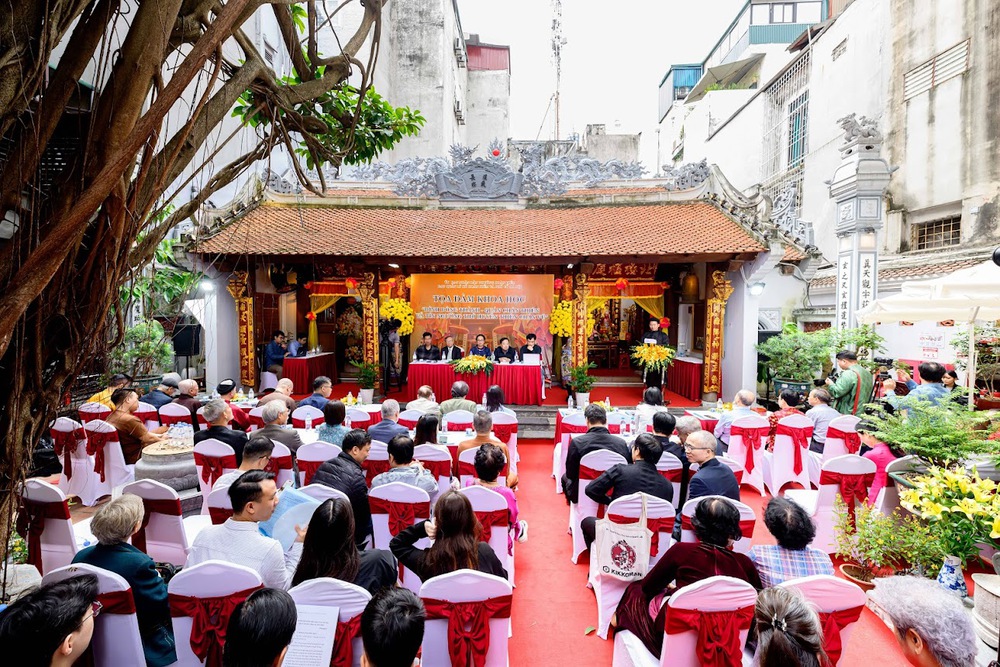 Gìn giữ mạch nguồn di sản giữa lòng phố cổ Hà Nội - Ảnh 1. Gìn giữ mạch nguồn di sản giữa lòng phố cổ Hà Nội - Ảnh 1.