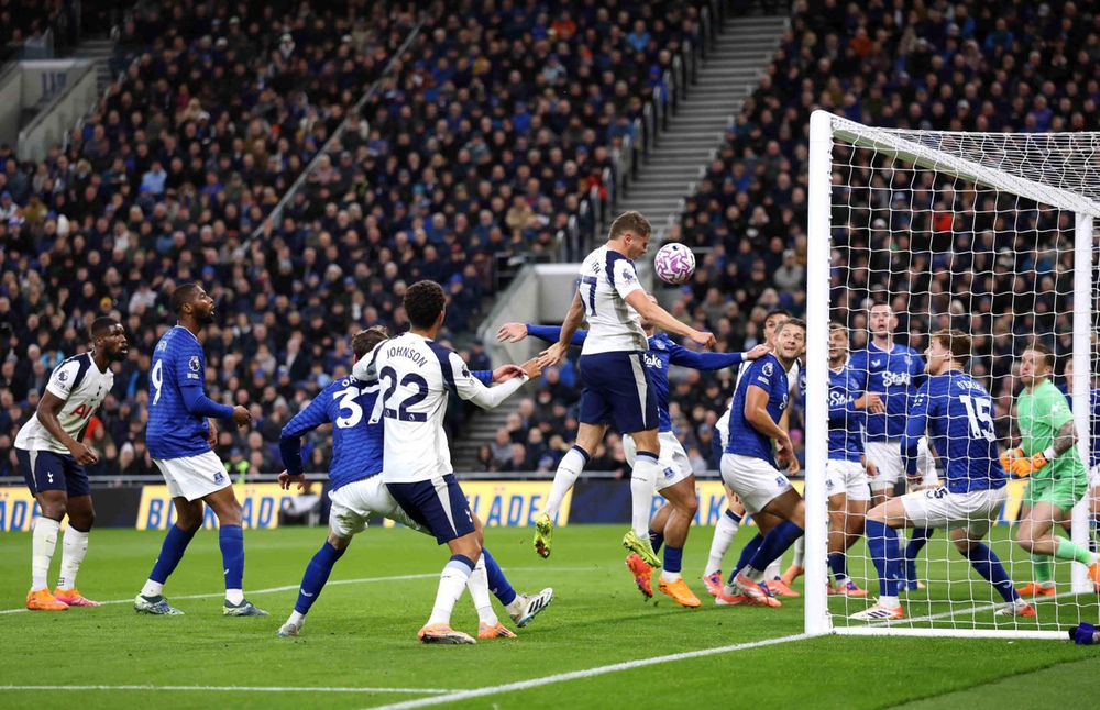 Vấn đề: Premier League đang ngày càng thiếu hấp dẫn? - Ảnh 1. Vấn đề: Premier League đang ngày càng thiếu hấp dẫn? - Ảnh 1.