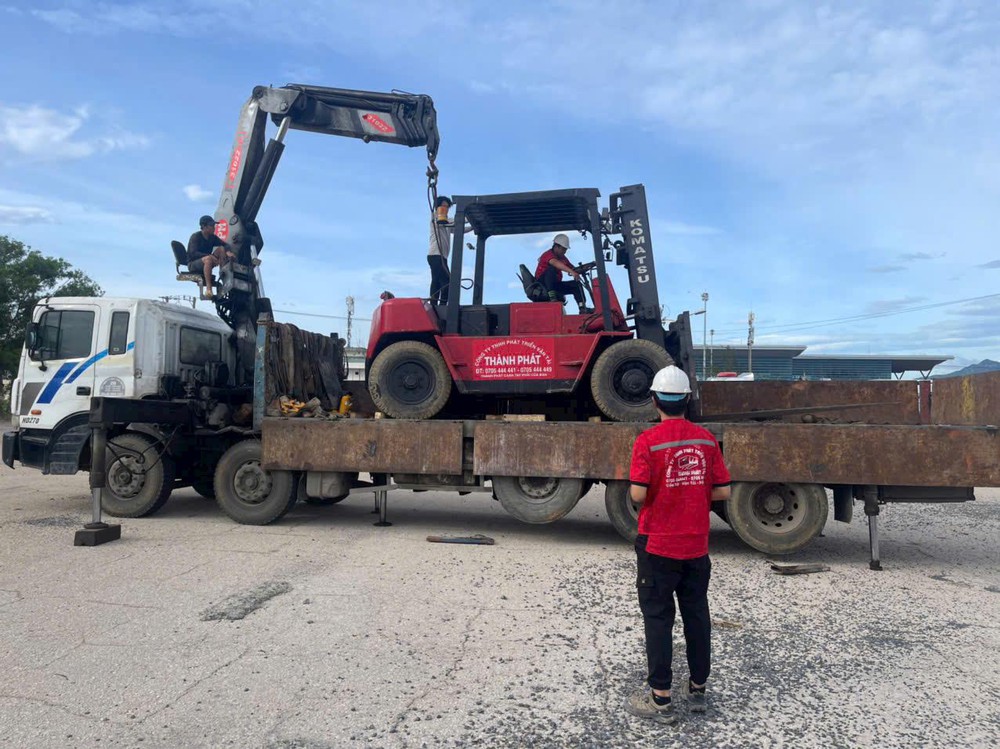 Dịch vụ thuê xe nâng tại TP.HCM: Xe nâng Thành Phát mở rộng hoạt động - Ảnh 1. Dịch vụ thuê xe nâng tại TP.HCM: Xe nâng Thành Phát mở rộng hoạt động - Ảnh 1.