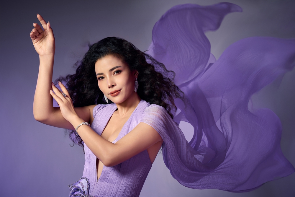 Ca sĩ Nguyễn Phương Nhung và chặng đường 20 năm ca hát - Ảnh 2. Ca sĩ Nguyễn Phương Nhung và chặng đường 20 năm ca hát - Ảnh 2.