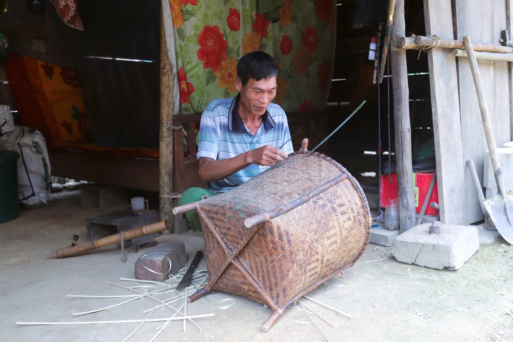 Bản Na Ngân (Nghệ An) từng bước "hồi sinh" sau lũ dữ - Ảnh 4. Bản Na Ngân (Nghệ An) từng bước "hồi sinh" sau lũ dữ - Ảnh 4.