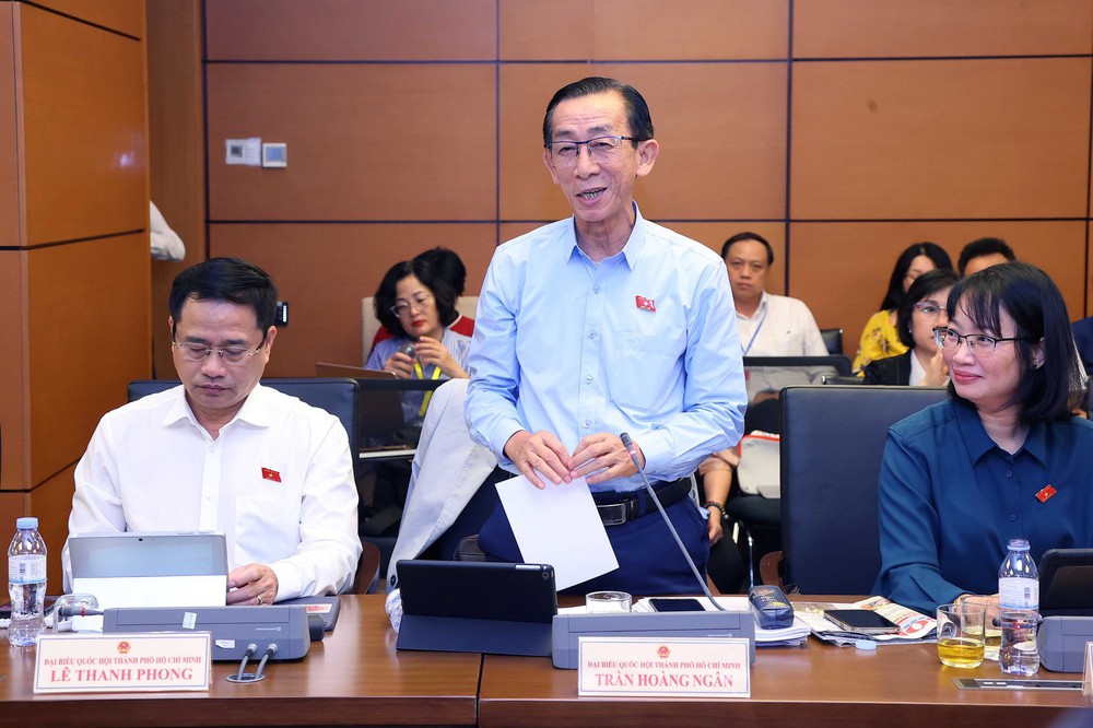 “Chia lửa” cho thị trường nhà ở - Ảnh 1. “Chia lửa” cho thị trường nhà ở - Ảnh 1.