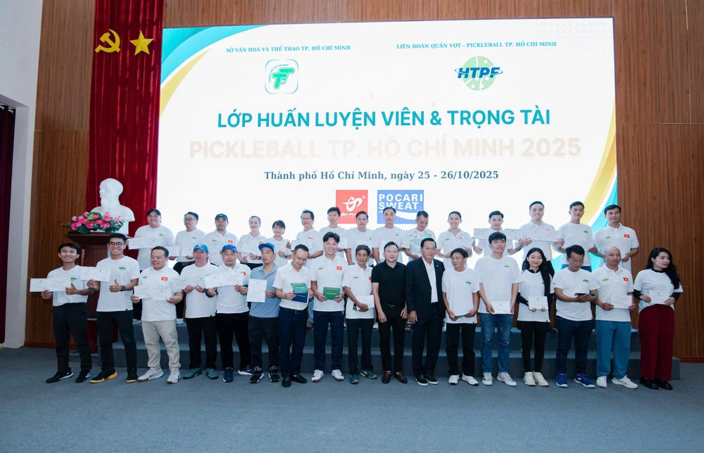 Pickleball TP.HCM mở lớp huấn luyện viên và trọng tài năm 2025 - Ảnh 4. Pickleball TP.HCM mở lớp huấn luyện viên và trọng tài năm 2025 - Ảnh 4.