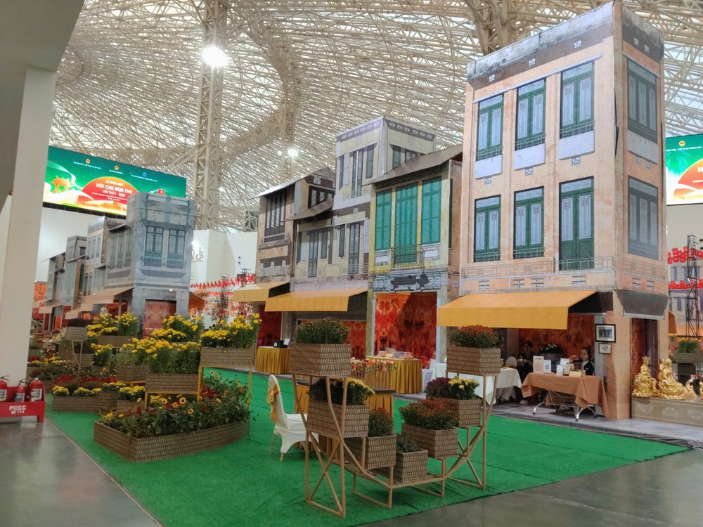 "Tinh hoa Thu Hà Nội" – Nơi hồn xưa thức dậy giữa nhịp sống hiện đại - Ảnh 3. "Tinh hoa Thu Hà Nội" – Nơi hồn xưa thức dậy giữa nhịp sống hiện đại - Ảnh 3.