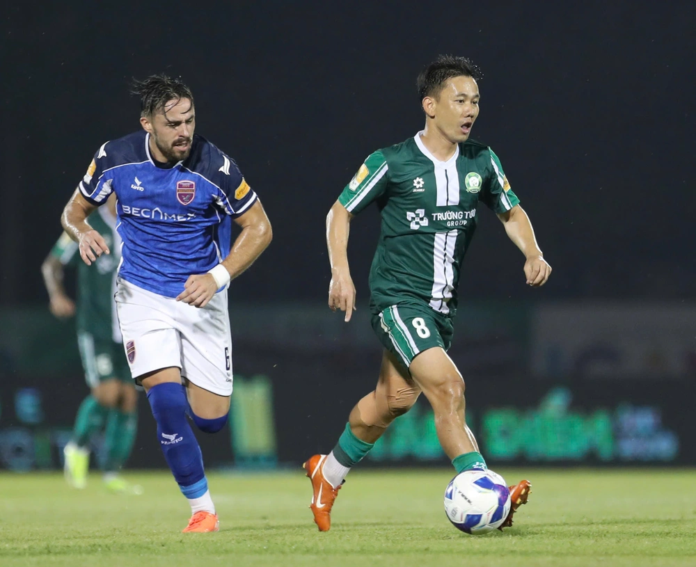 Công Phượng, Minh Vương, Xuân Trường không dễ “mở cửa” V-League 2026/27 - Ảnh 1. Công Phượng, Minh Vương, Xuân Trường không dễ “mở cửa” V-League 2026/27 - Ảnh 1.